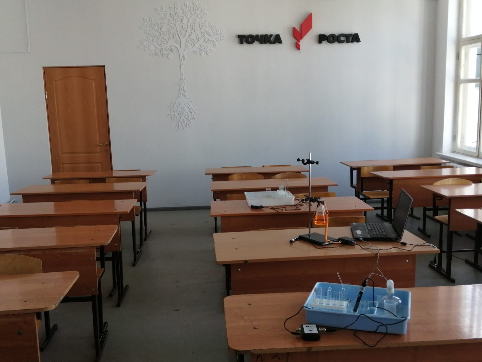 Изображения столовой.